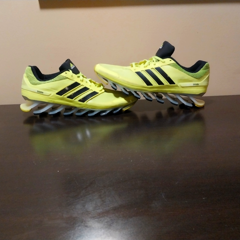 Adidas springblades